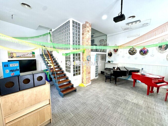 Más detalles de Pla?A de Caturla, 5, Orihuela - Local en alquiler