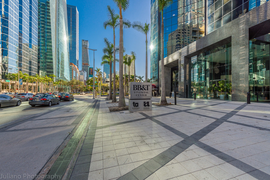 1200 Brickell Ave, Miami, FL en alquiler - Foto del edificio - Imagen 3 de 33