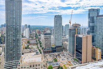 501-517 Yonge St, Toronto, ON - VISTA AÉREA  vista de mapa