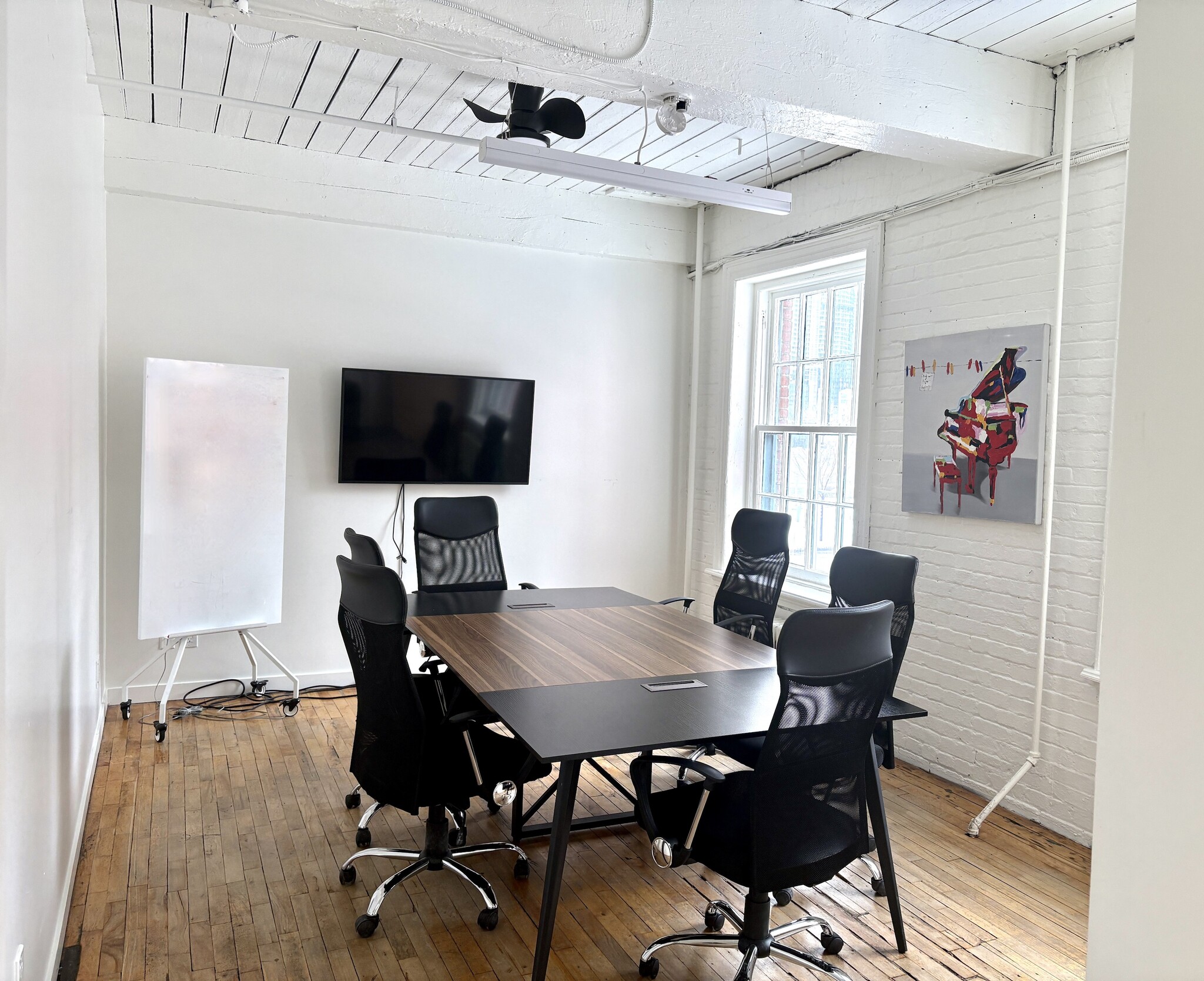 351 Boul Robert-Bourassa, Montréal, QC en alquiler Foto del interior- Imagen 1 de 8