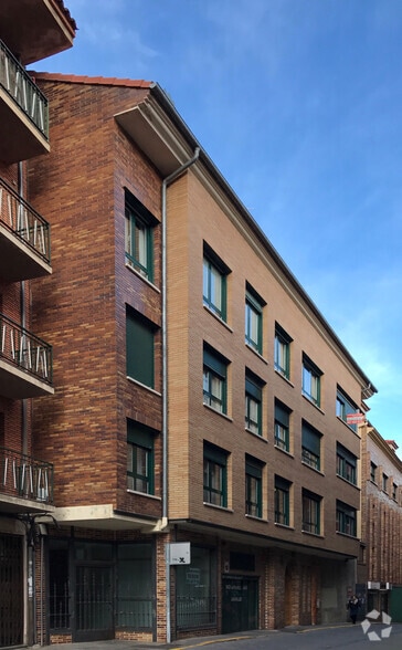 Calle del Roble, 6, Segovia, Segovia en venta - Foto del edificio - Imagen 2 de 2
