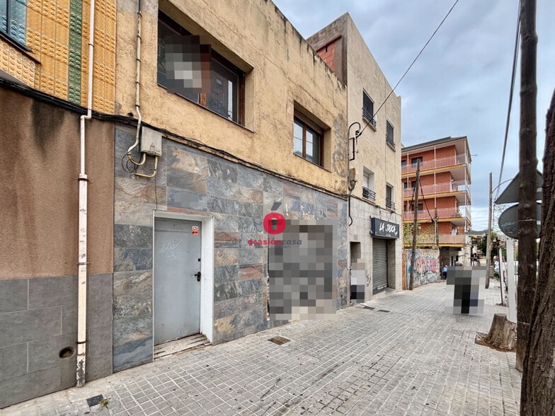 Local en Badalona, Barcelona en venta - Foto del edificio - Imagen 2 de 5