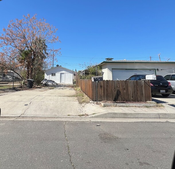 1311 E Olive St, Colton, CA en venta - Foto del edificio - Imagen 3 de 15