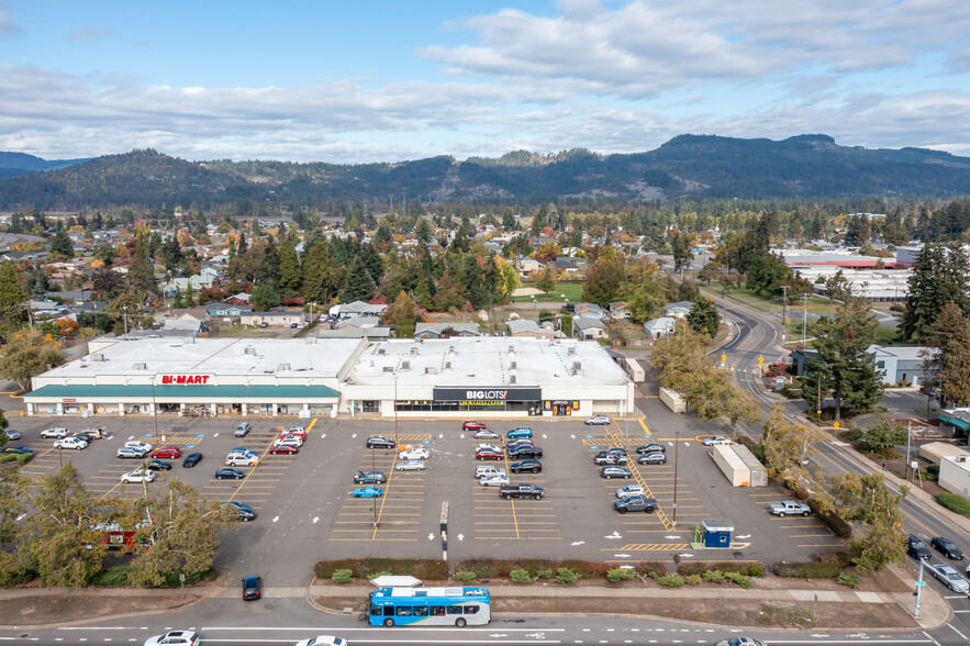 5790 Main St, Springfield, OR en alquiler - Foto del edificio - Imagen 3 de 10