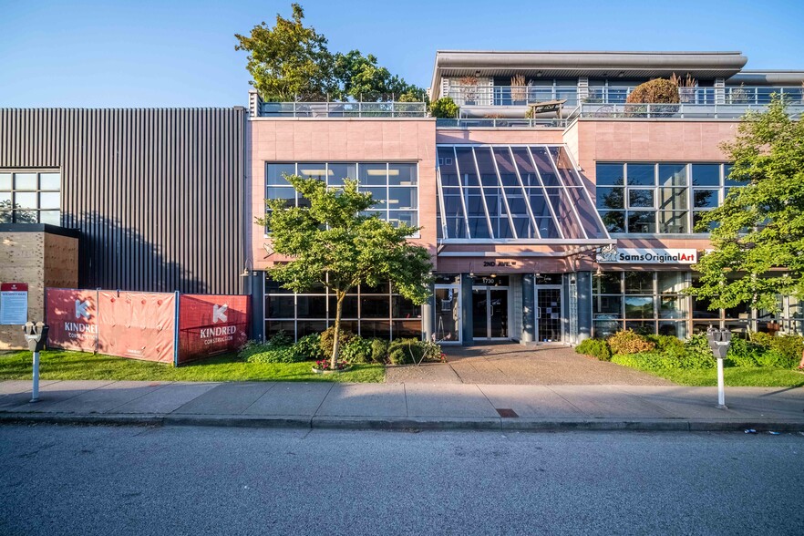 1728 2nd Av W, Vancouver, BC en venta - Foto del edificio - Imagen 1 de 2