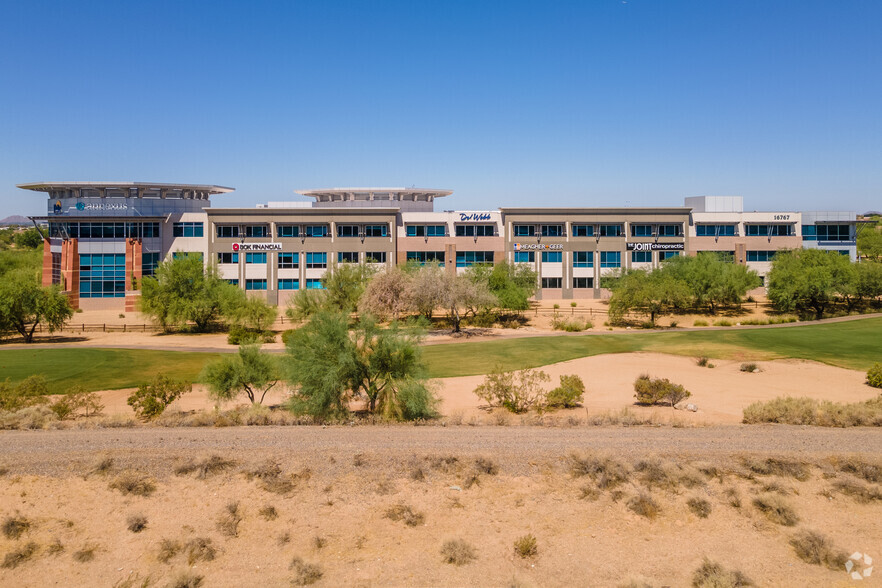 16767 N Perimeter Dr, Scottsdale, AZ en alquiler - Foto del edificio - Imagen 3 de 6