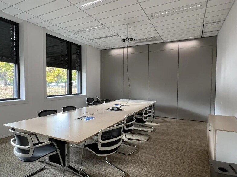 7 Avenue Nicéphore Niépce, Montigny-le-Bretonneux en alquiler - Foto del interior - Imagen 2 de 11