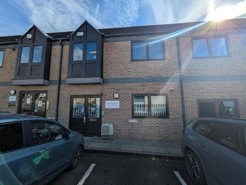 Merrow Ln, Guildford en venta - Foto del edificio - Imagen 2 de 24