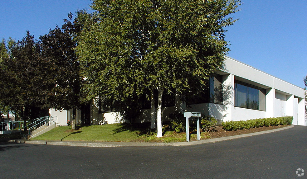 1800 NW 167th Pl, Beaverton, OR en alquiler - Foto del edificio - Imagen 3 de 18