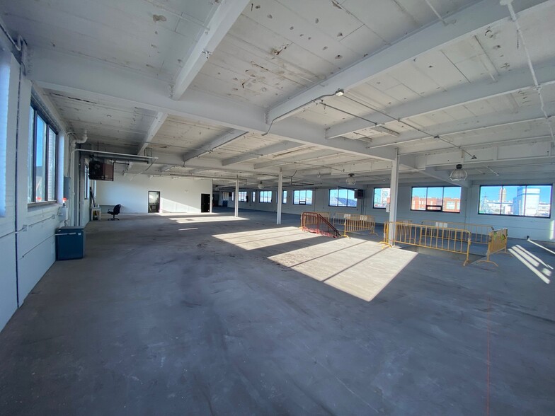 135 E Howard St, Quincy, MA en alquiler - Foto del interior - Imagen 3 de 9