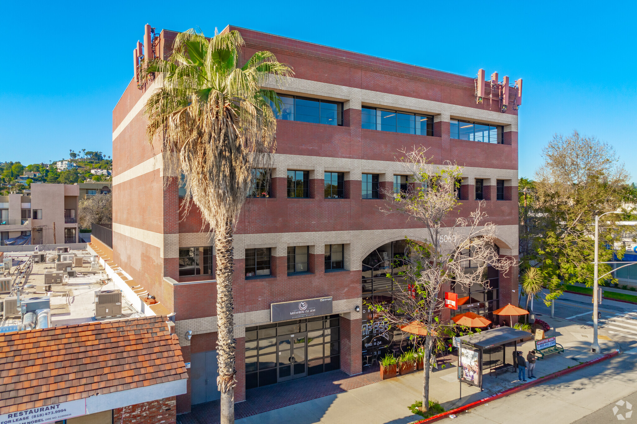 15060 Ventura Blvd, Sherman Oaks, CA en alquiler Foto del edificio- Imagen 1 de 10