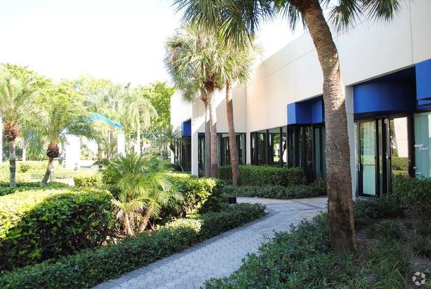 902 Clint Moore Rd, Boca Raton, FL en alquiler - Foto del edificio - Imagen 3 de 6