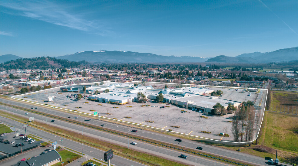 201 Cascade Mall Dr, Burlington, WA en alquiler - Foto del edificio - Imagen 1 de 2