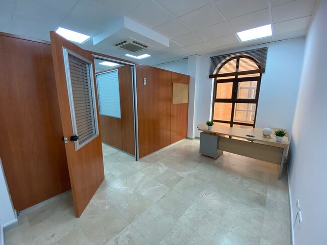 Más detalles de Oficina en alquiler