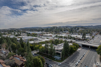 5550 Topanga Canyon Blvd, Woodland Hills, CA - VISTA AÉREA  vista de mapa