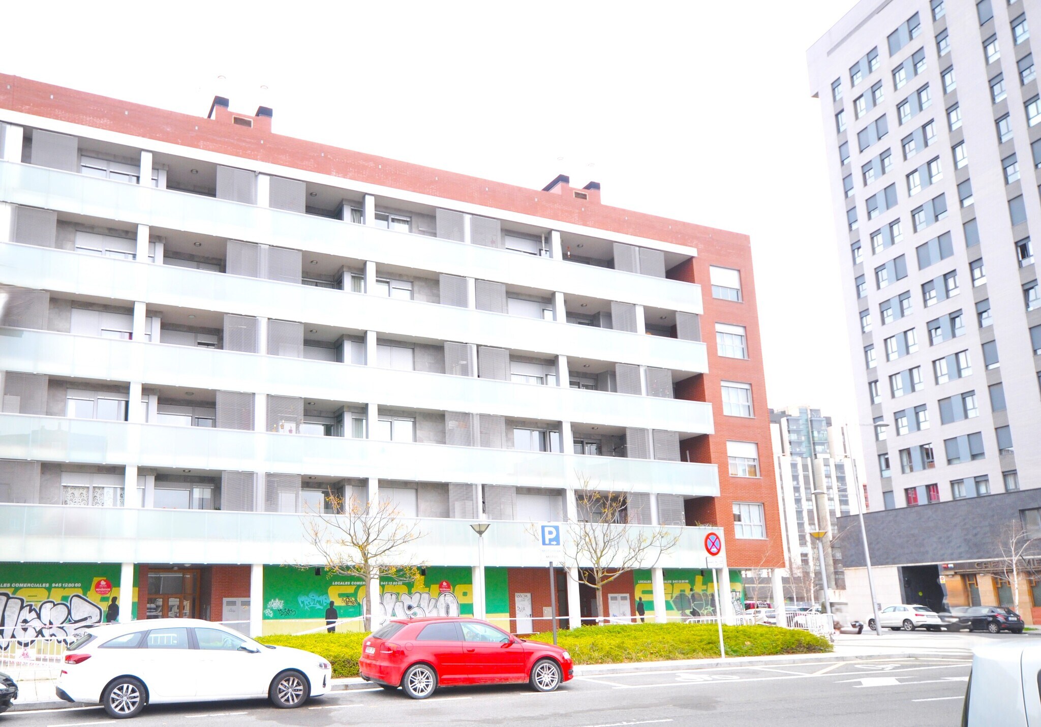 Local en GASTEIZ en venta Foto del edificio- Imagen 1 de 21