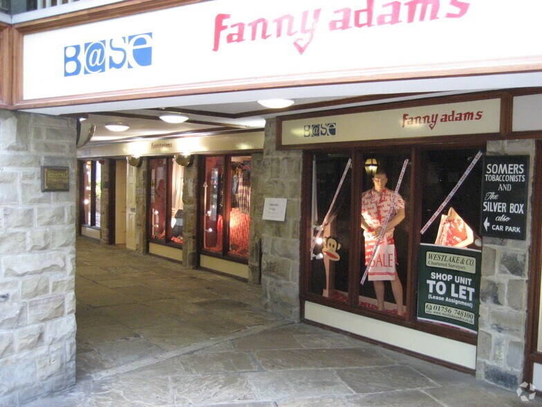 High St, Skipton en alquiler - Foto del edificio - Imagen 2 de 22