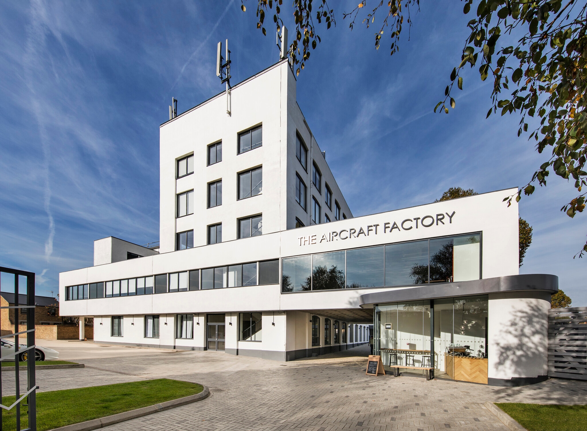 100 Cambridge Grove, London en alquiler Foto del edificio- Imagen 1 de 5