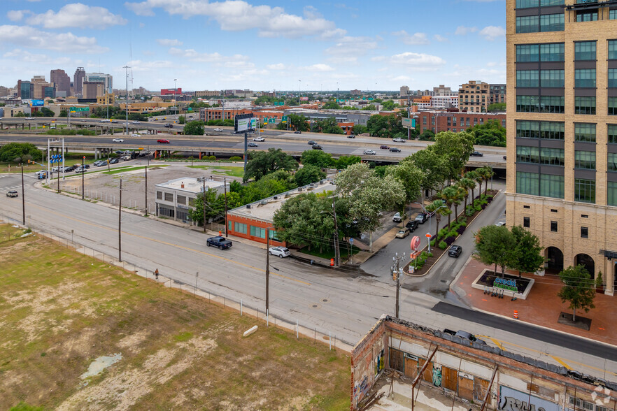 1633 Broadway St, San Antonio, TX en alquiler - Foto del edificio - Imagen 2 de 19