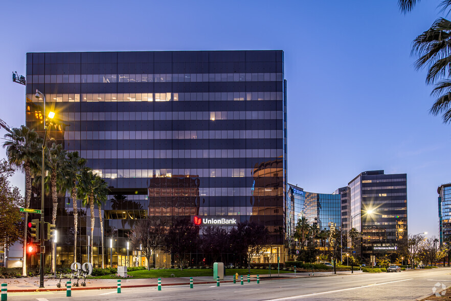 99 Almaden Blvd, San Jose, CA en alquiler - Foto del edificio - Imagen 2 de 15