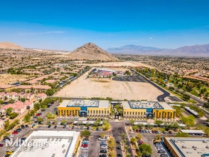 9960 W Cheyenne Ave, Las Vegas, NV - VISTA AÉREA  vista de mapa