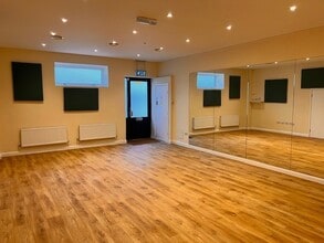 2 Lambert Way, London en alquiler Foto del interior- Imagen 1 de 9