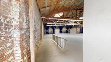 7624-7626 Santa Monica Blvd, West Hollywood, CA en alquiler Matterport 3D Scan- Imagen 1 de 6