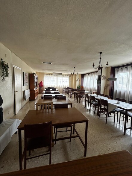 Local en Córdoba en alquiler - Foto del edificio - Imagen 3 de 19