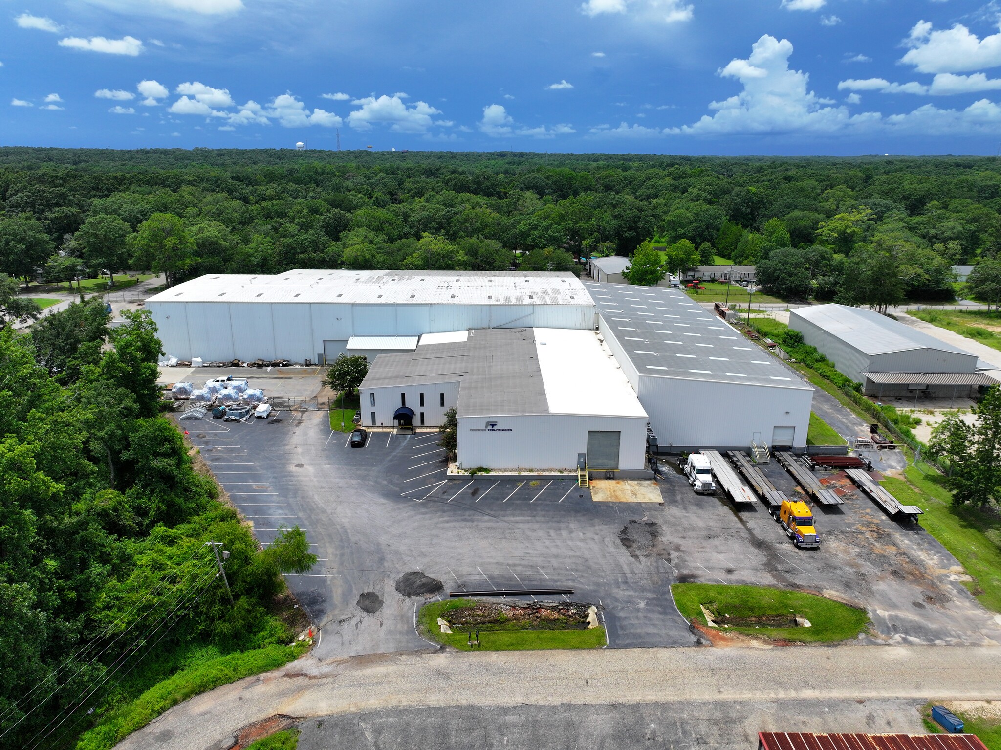 5890 I 10 Industrial Pkwy W, Theodore, AL en venta Foto del edificio- Imagen 1 de 6