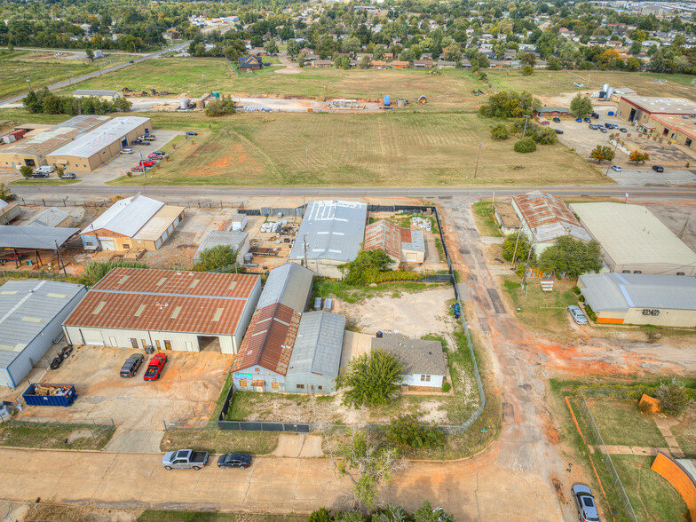 1051 SE 26th St, Oklahoma City, OK en alquiler - Foto del edificio - Imagen 3 de 18