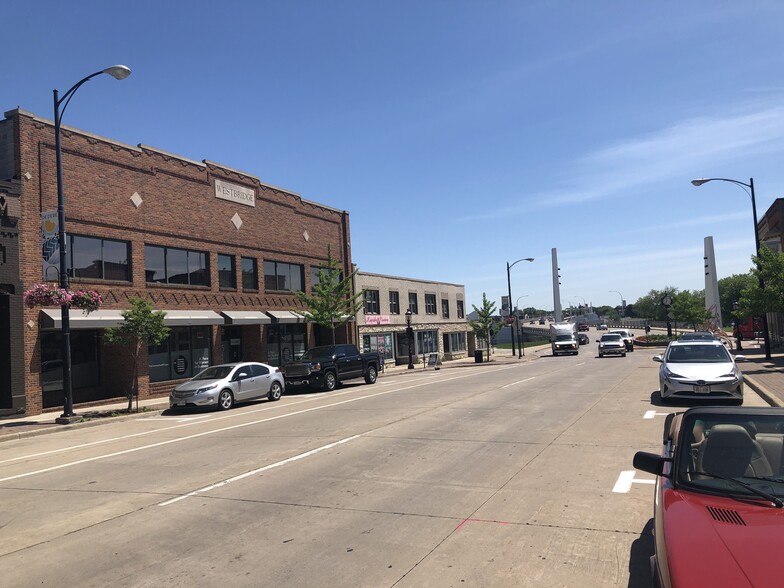 320 Main Ave, De Pere, WI en alquiler - Foto del edificio - Imagen 3 de 9