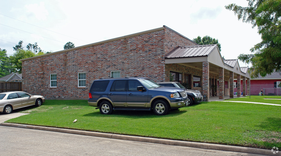 8155 Gladys Ave, Beaumont, TX en venta - Foto del edificio - Imagen 3 de 3