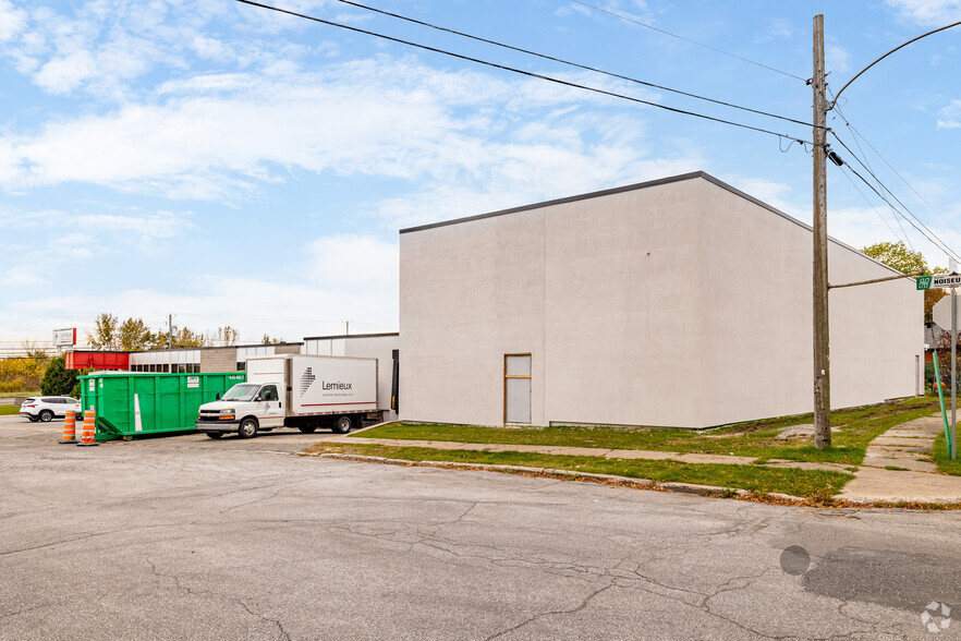 1380 Boul Laurier E, Saint-hyacinthe, QC en venta - Foto del edificio - Imagen 3 de 5