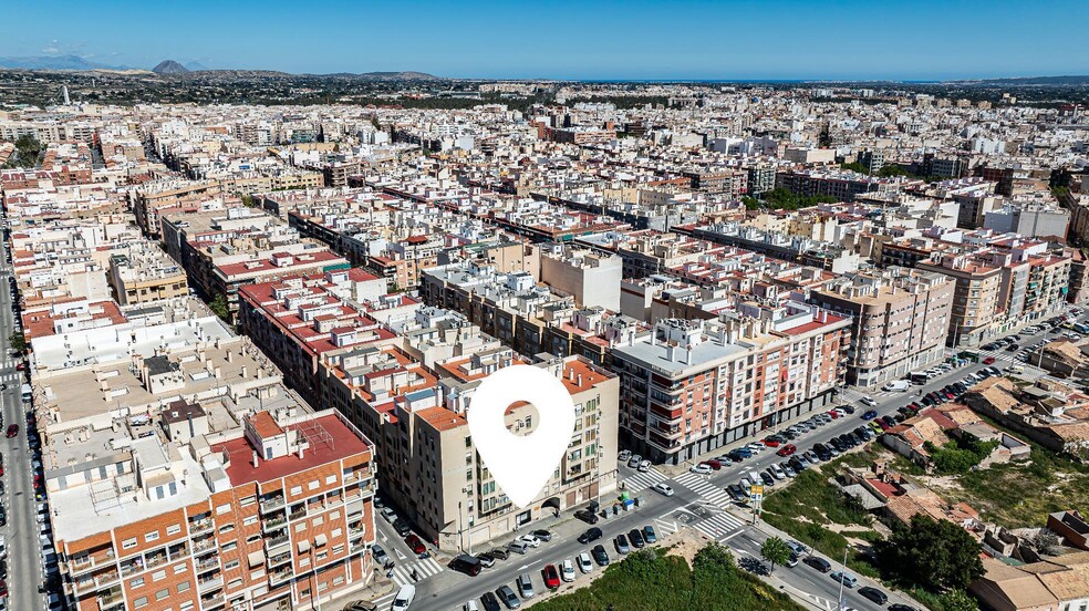Carrer Joaquín Martínez Maciá, 62, Elche, Alicante en venta - Vista aérea - Imagen 1 de 33