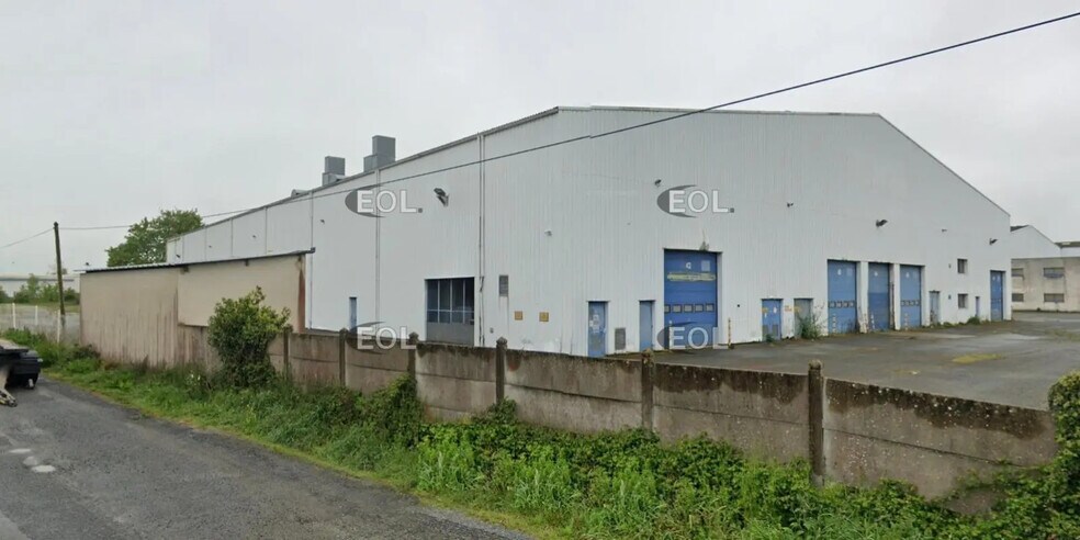 7058 Rue De L'Atlantique, Nort-sur-Erdre en venta - Foto del edificio - Imagen 2 de 3