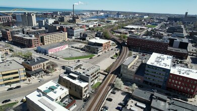 161 S 1st St, Milwaukee, WI en alquiler - Vídeo de anuncio comercial 