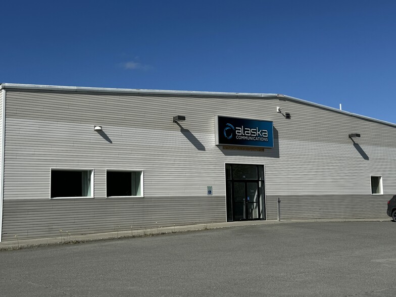 151 Warehouse Dr, Soldotna, AK en alquiler - Foto del edificio - Imagen 3 de 33