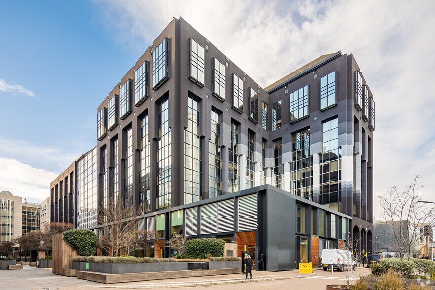 2 Clove Cres, London en alquiler - Foto del edificio - Imagen 1 de 23