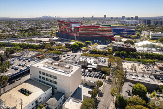 750 San Vicente Blvd, West Hollywood, CA - VISTA AÉREA  vista de mapa