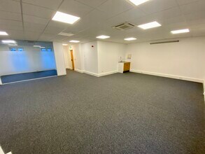 Vimy Rd, Leighton Buzzard en alquiler Foto del interior- Imagen 2 de 2