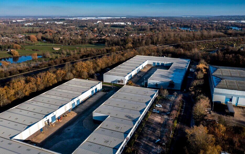 13-27 Clarke Rd, Milton Keynes en alquiler - Vista aérea - Imagen 3 de 9