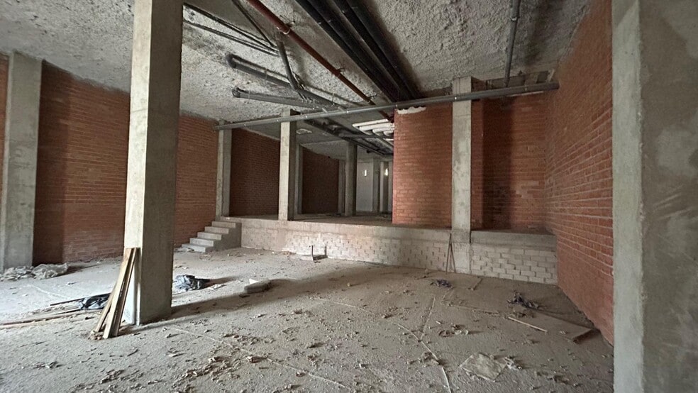 Local en Zaragoza, Zaragoza en venta - Foto del edificio - Imagen 3 de 13