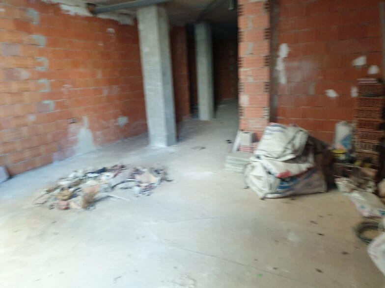 Local en Elda, Alicante en alquiler - Foto del edificio - Imagen 1 de 27