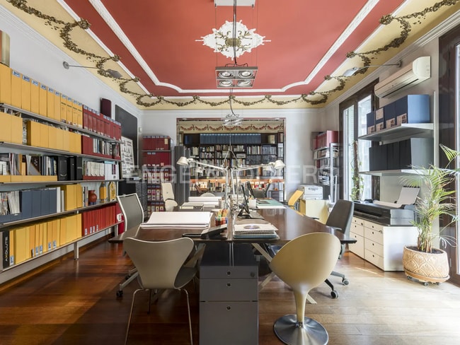 Más detalles de Carrer de Girona, Barcelona - Edificio residencial​ en venta