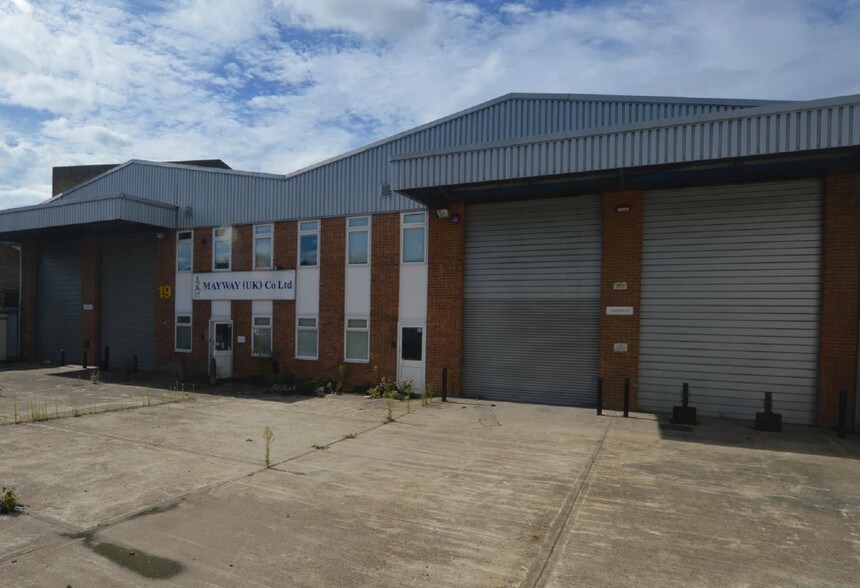 19 Progress Way, Croydon en venta - Foto del edificio - Imagen 2 de 2