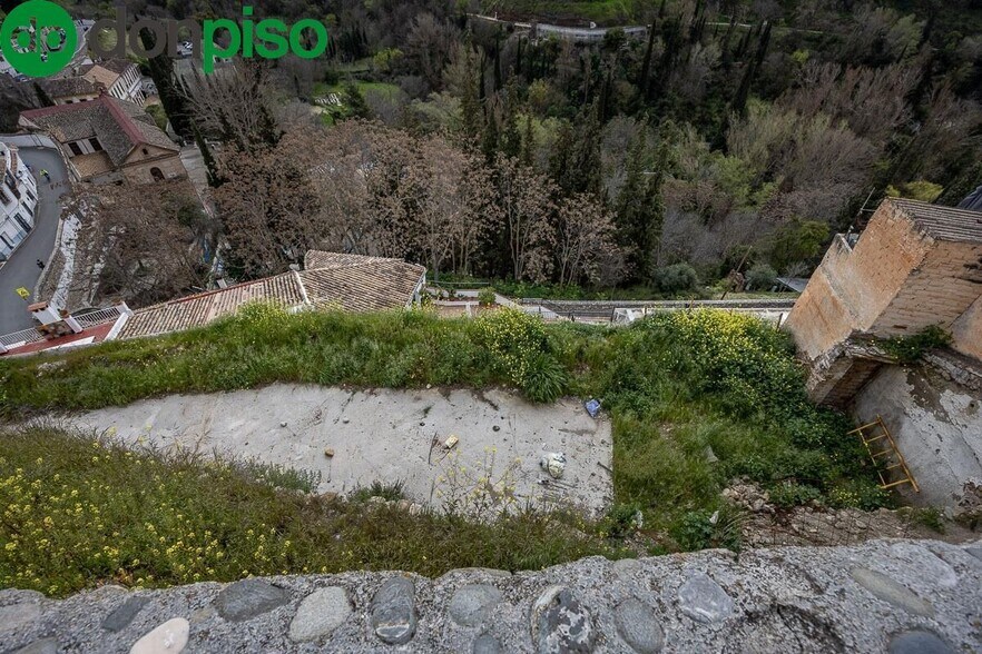 Calle Vereda de los Pinchos, 64, Granada, Granada en venta - Foto del edificio - Imagen 3 de 18