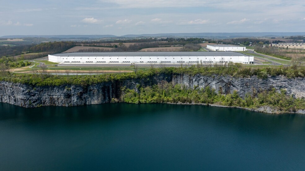 2500 Liberty Dr, Northampton, PA en alquiler - Foto del edificio - Imagen 1 de 11