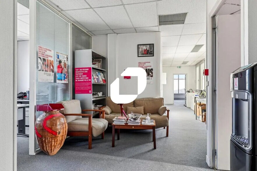 228 Rue Du Faubourg Saint-Martin, Paris en alquiler - Foto del interior - Imagen 3 de 13