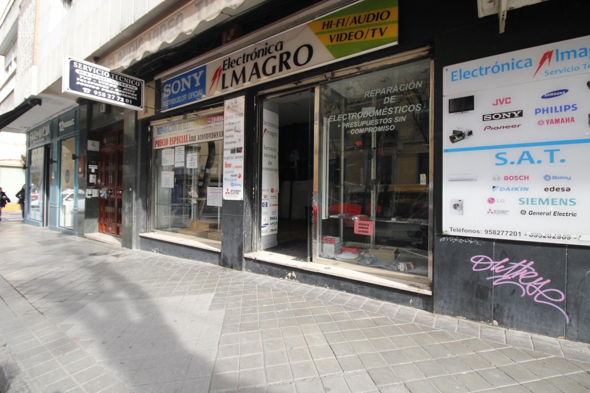 Local en Granada, Granada en alquiler Foto del edificio- Imagen 1 de 20