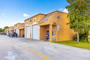 13720 SW 143rd Ct - Inmueble